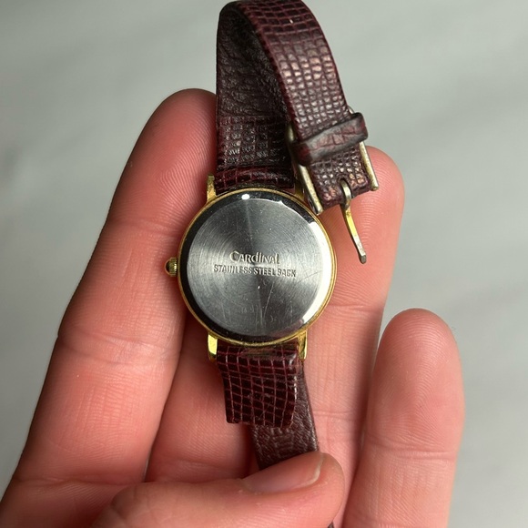 VINTAGE LADIE’S CARDINAL WATCH - Picture 2 of 3